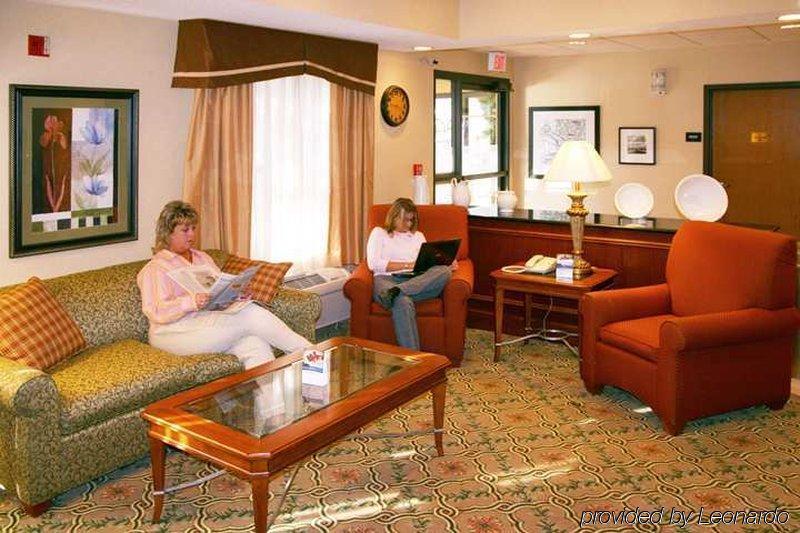 Hampton Inn Akron-Fairlawn Montrose Interior photo