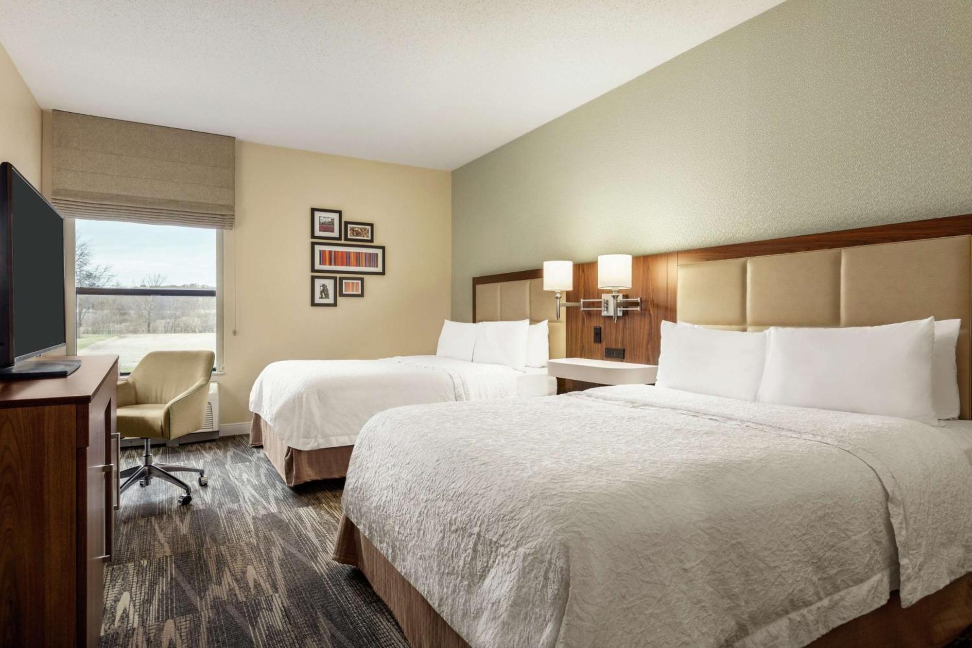 Hampton Inn Akron-Fairlawn Montrose Exterior photo