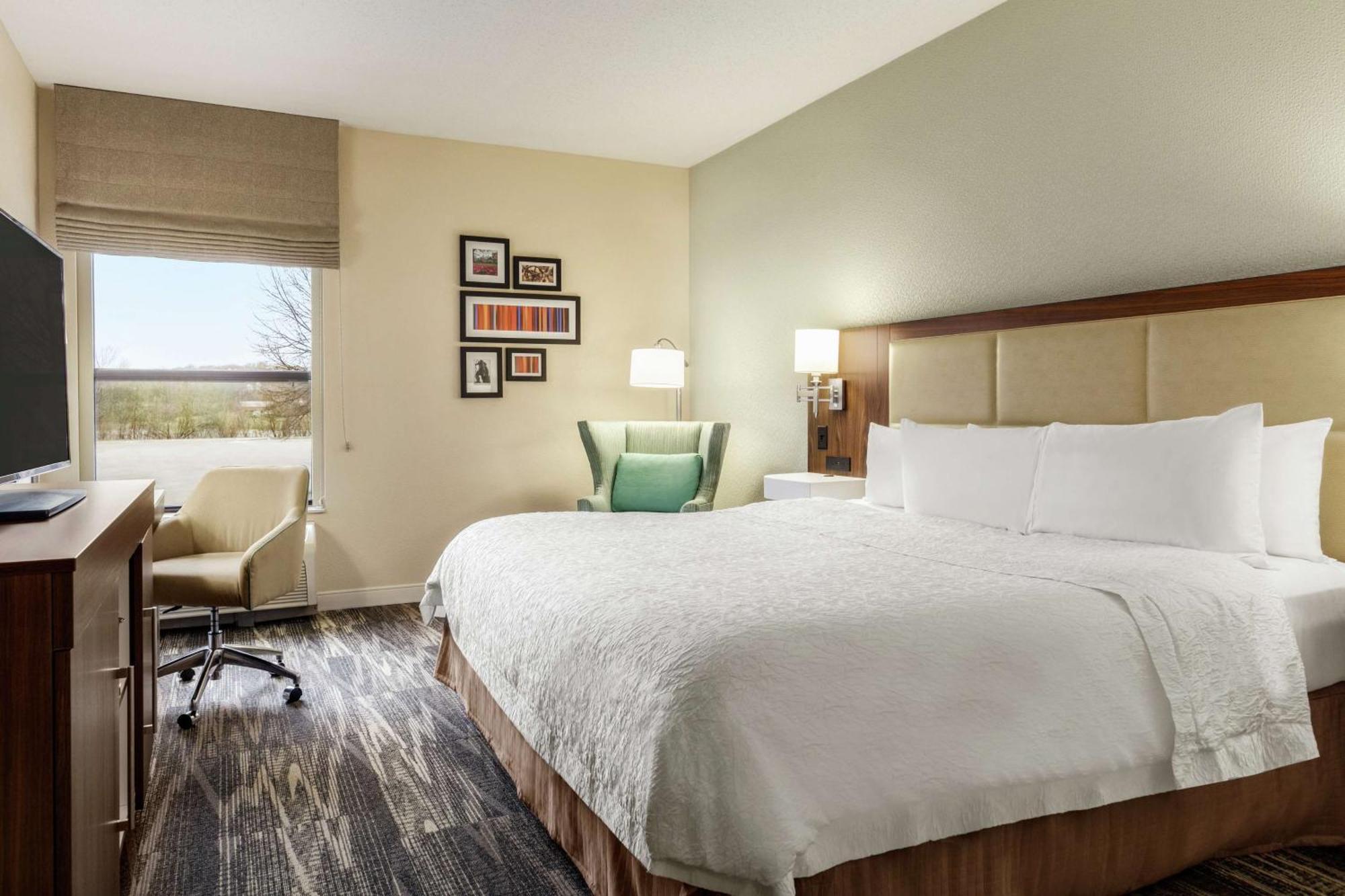 Hampton Inn Akron-Fairlawn Montrose Exterior photo