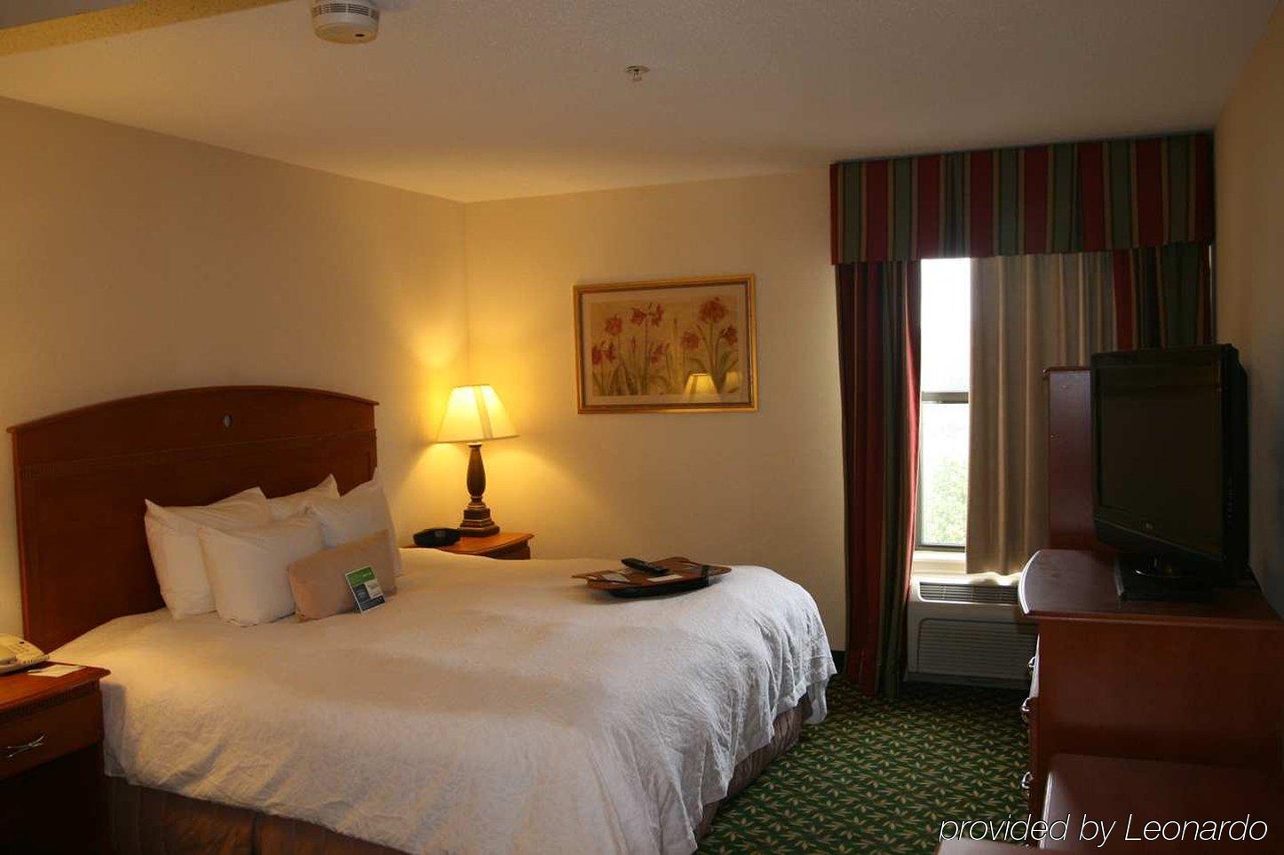 Hampton Inn Akron-Fairlawn Montrose Room photo