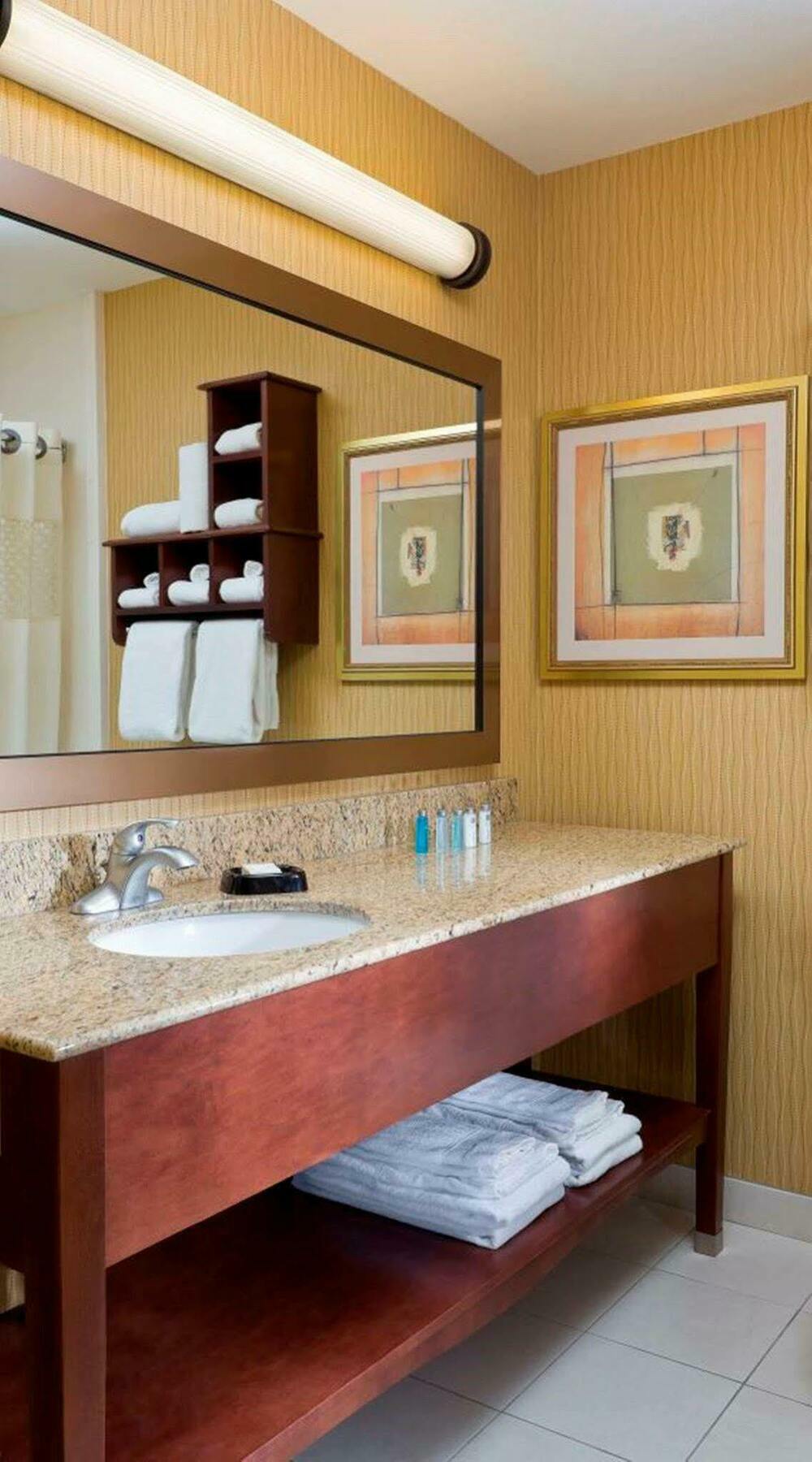 Hampton Inn Akron-Fairlawn Montrose Exterior photo